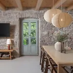 Stone House Casa Lumina * Božava
