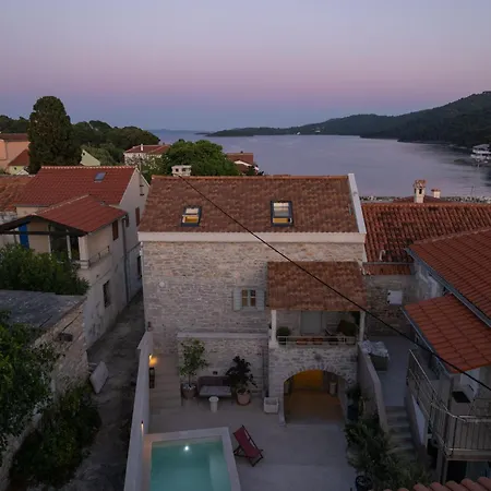 Stone House Casa Lumina * Bozava
