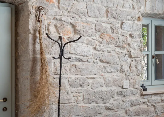 Stone House Casa Lumina 别墅