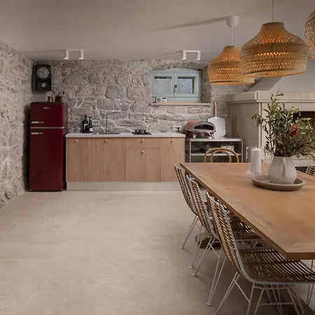 Villa Stone House Casa Lumina