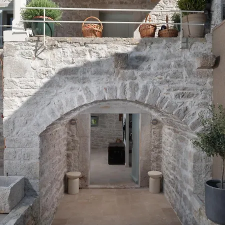 Stone House Casa Lumina Villa *