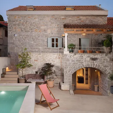 Stone House Casa Lumina Villa *
