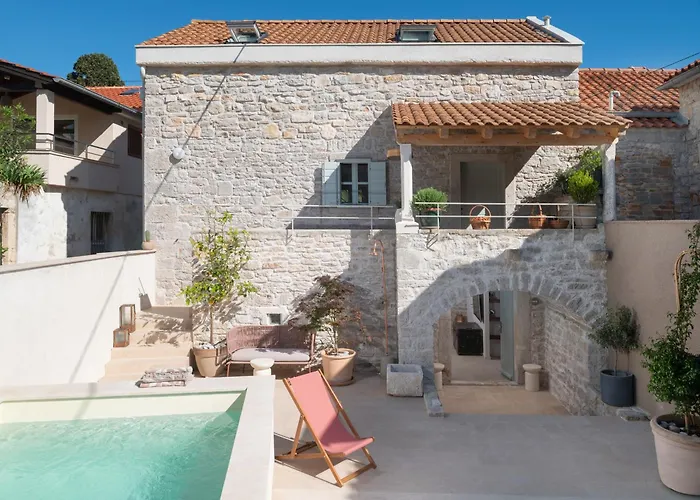 Villa Stone House Casa Lumina *