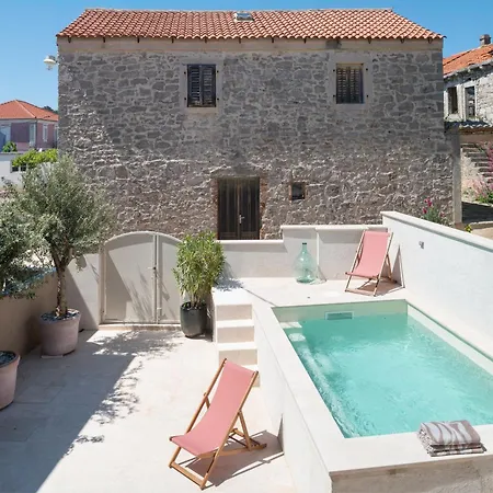 Vila Stone House Casa Lumina Božava